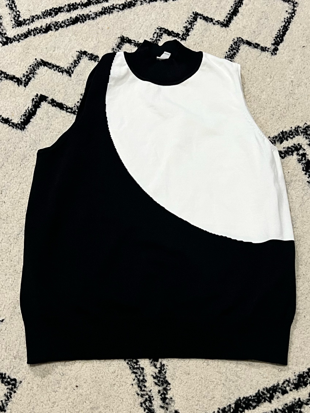 Worthington Black and White Colorblock Shirt
